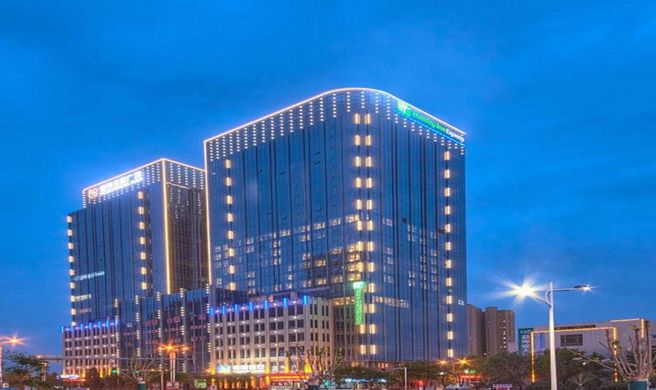 Holiday Inn Express Panjin Downtown Exterior
