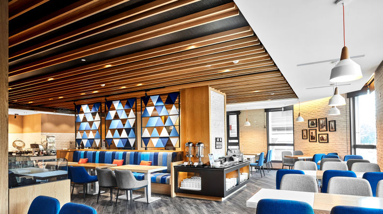 <b>Holiday Inn Express Kaohsiung Love River Restaurant</b>. Images powered by <a href="https://www.leonardoworldwide.com/" title="Leonardo Worldwide" target="_blank">Leonardo</a>.