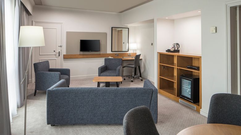 <b>Crowne Plaza Stratford-upon-Avon Suite</b>. Images powered by <a href="https://www.leonardoworldwide.com/" title="Leonardo Worldwide" target="_blank">Leonardo</a>.