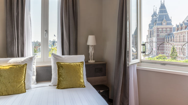 Leonardo Hotel Amsterdam Museum Quarter Room