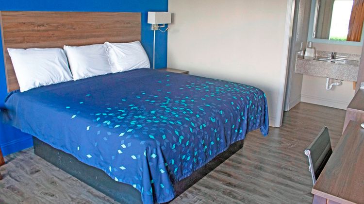 Scottish Inn Room
