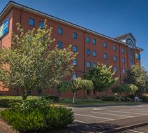 Holiday Inn Express-Castle Bromwich Exterior