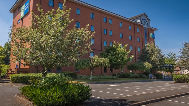 Holiday Inn Express-Castle Bromwich Exterior