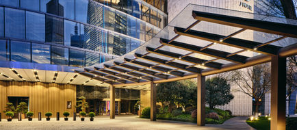 J Hotel Shanghai Tower Exterior