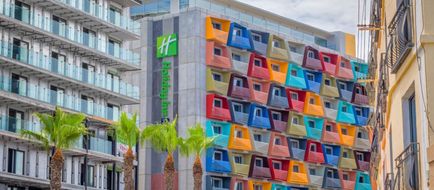 Holiday Inn Express Malta Exterior