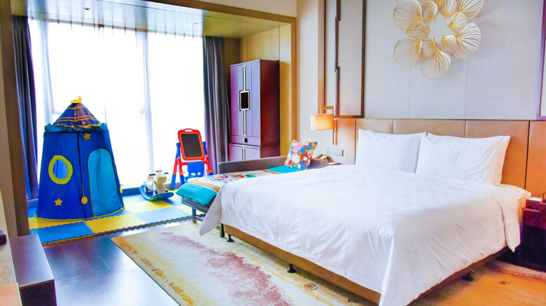 <b>HUALUXE Xiamen Haicang Harbour View Suite</b>. Images powered by <a href="https://www.leonardoworldwide.com/" title="Leonardo Worldwide" target="_blank">Leonardo</a>.