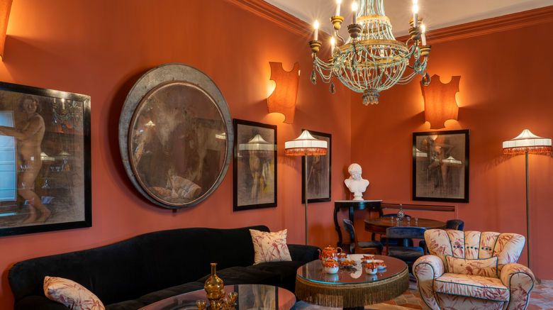 <b>Q92 Noto Hotel Lobby</b>. Images powered by <a href="https://www.leonardoworldwide.com/" title="Leonardo Worldwide" target="_blank">Leonardo</a>.
