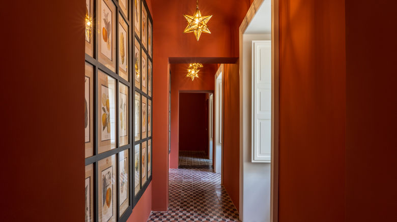 <b>Q92 Noto Hotel Lobby</b>. Images powered by <a href="https://www.leonardoworldwide.com/" title="Leonardo Worldwide" target="_blank">Leonardo</a>.