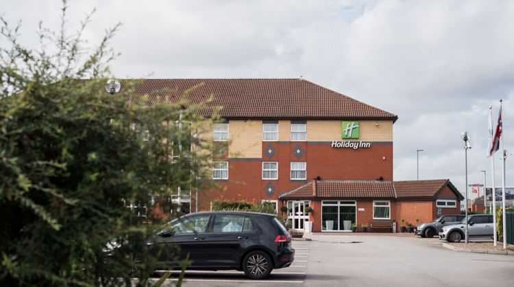 Holiday Inn Manchester West Exterior
