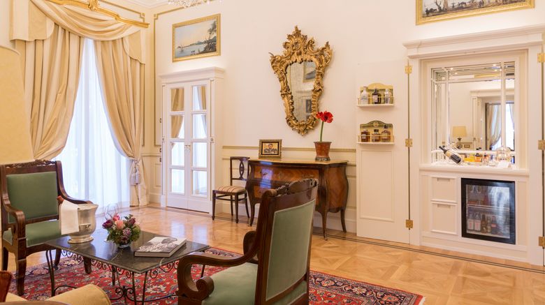 <b>Grand Hotel Excelsior Vittoria Room</b>. Images powered by <a href=https://www.travelagewest.com/Hotels/Sorrento-Italy/