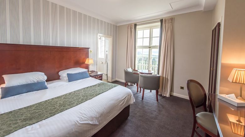 <b>The Cumbria Grand Hotel Room</b>. Images powered by <a href="https://www.leonardoworldwide.com/" title="Leonardo Worldwide" target="_blank">Leonardo</a>.