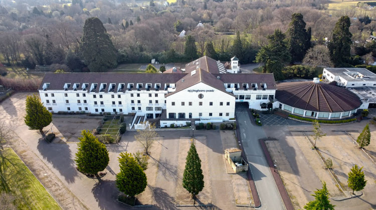 Copthorne Hotel Effingham Gatwick Exterior