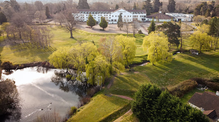 Copthorne Hotel Effingham Gatwick Exterior