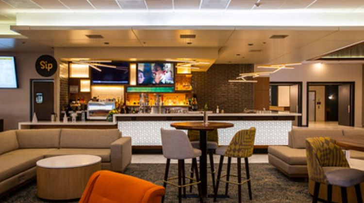 Holiday Inn Portland-Columbia Riverfront Restaurant