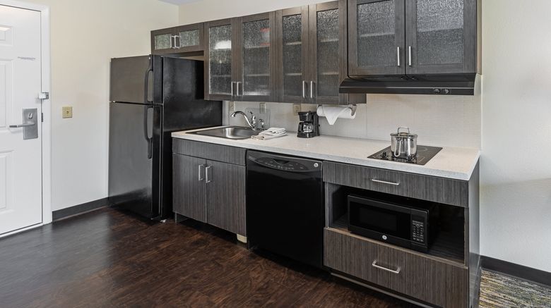 <b>Candlewood Suites Hattiesburg Room</b>. Images powered by <a href="https://www.leonardoworldwide.com/" title="Leonardo Worldwide" target="_blank">Leonardo</a>.