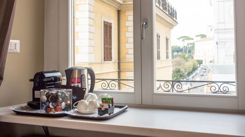 <b>Scalinata di Spagna Hotel Room</b>. Images powered by <a href="https://www.leonardoworldwide.com/" title="Leonardo Worldwide" target="_blank">Leonardo</a>.
