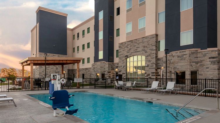 Staybridge Suites Cedar Park-Austin N Pool