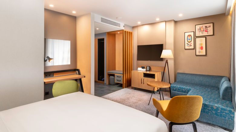 <b>Holiday Inn Yerevan-Republic Square Room</b>. Images powered by <a href="https://www.leonardoworldwide.com/" title="Leonardo Worldwide" target="_blank">Leonardo</a>.