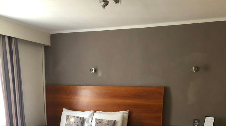 The Rugby Hotel Room