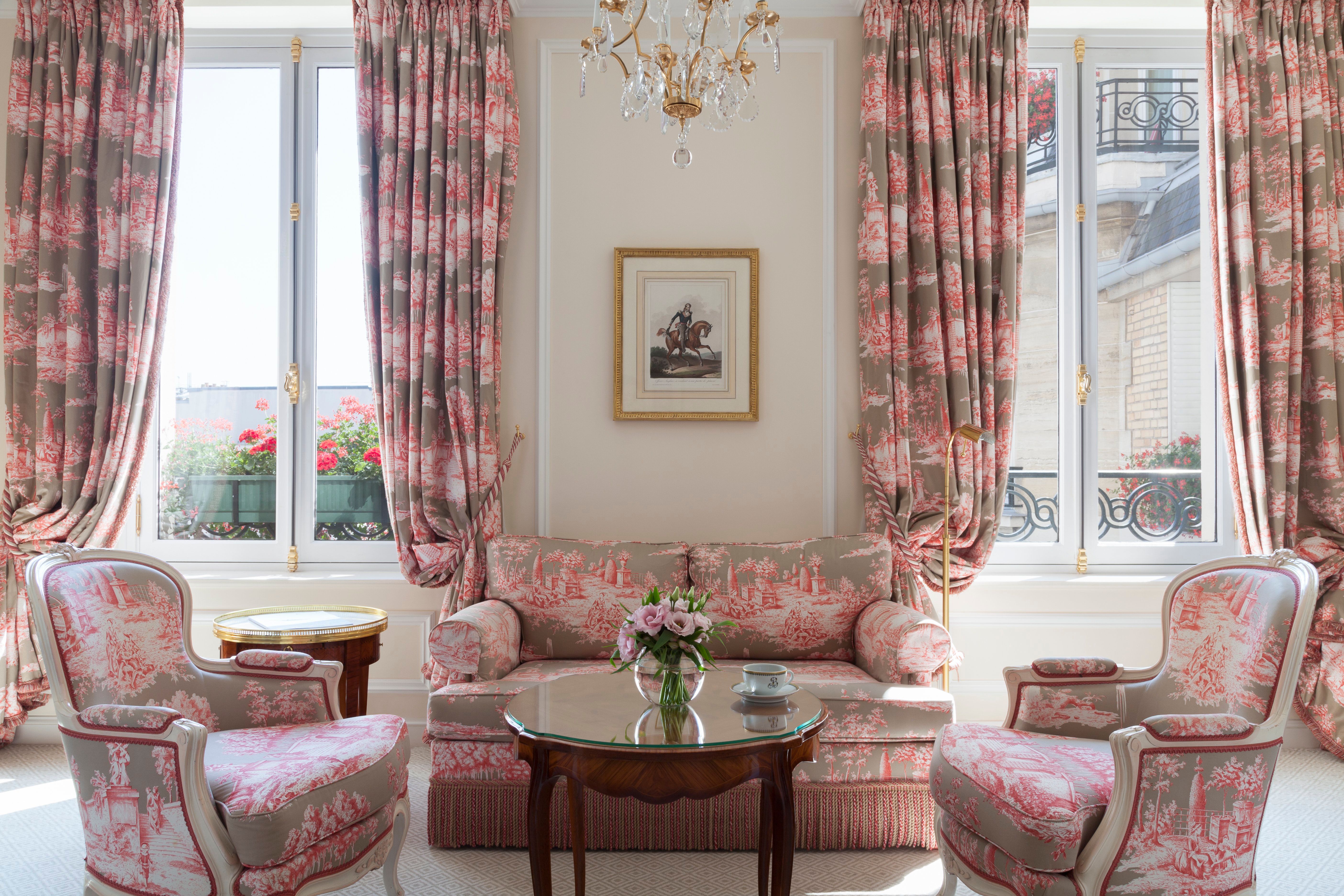HOTEL LE BRISTOL フランス語 Hôtel Le Bristol - French Promise by Kairos Travel