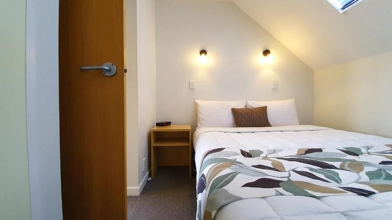 <b>Airways Motel Room</b>. Images powered by <a href="https://www.leonardoworldwide.com/" title="Leonardo Worldwide" target="_blank">Leonardo</a>.
