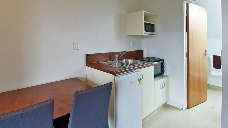 <b>Airways Motel Room</b>. Images powered by <a href="https://www.leonardoworldwide.com/" title="Leonardo Worldwide" target="_blank">Leonardo</a>.
