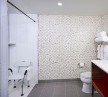 Holiday Inn & Suites Oakville @ Bronte Room