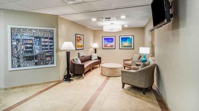 <b>Candlewood Suites Hattiesburg Lobby</b>. Images powered by <a href="https://www.leonardoworldwide.com/" title="Leonardo Worldwide" target="_blank">Leonardo</a>.