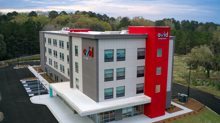 avid hotels South Gateway Exterior