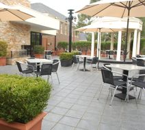 Canterbury International Hotel Exterior