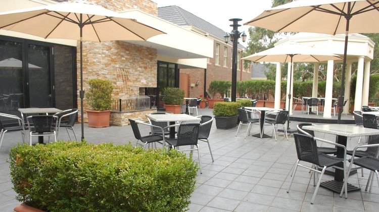 Canterbury International Hotel Exterior