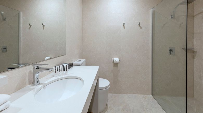 <b>Canterbury International Hotel Room</b>. Images powered by <a href="https://www.leonardoworldwide.com/" title="Leonardo Worldwide" target="_blank">Leonardo</a>.
