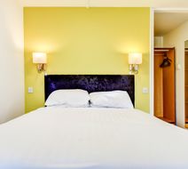 OYO Blue Inn Room