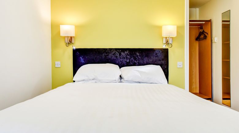 <b>OYO Blue Inn Room</b>. Images powered by <a href="https://www.leonardoworldwide.com/" title="Leonardo Worldwide" target="_blank">Leonardo</a>.