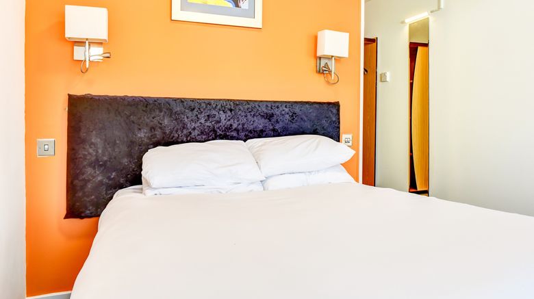 <b>OYO Blue Inn Room</b>. Images powered by <a href="https://www.leonardoworldwide.com/" title="Leonardo Worldwide" target="_blank">Leonardo</a>.