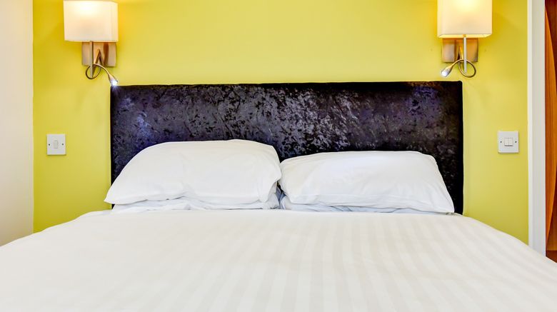 <b>OYO Blue Inn Room</b>. Images powered by <a href="https://www.leonardoworldwide.com/" title="Leonardo Worldwide" target="_blank">Leonardo</a>.