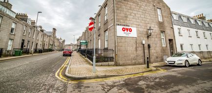 OYO Flagship Brentwood Exterior
