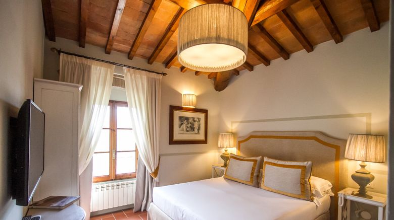 <b>Relais Villa Olmo Room</b>. Images powered by <a href="https://www.leonardoworldwide.com/" title="Leonardo Worldwide" target="_blank">Leonardo</a>.
