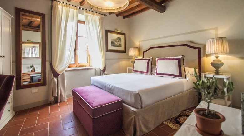 <b>Relais Villa Olmo Room</b>. Images powered by <a href="https://www.leonardoworldwide.com/" title="Leonardo Worldwide" target="_blank">Leonardo</a>.