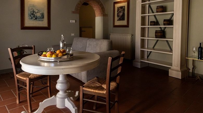 <b>Relais Villa Olmo Room</b>. Images powered by <a href="https://www.leonardoworldwide.com/" title="Leonardo Worldwide" target="_blank">Leonardo</a>.