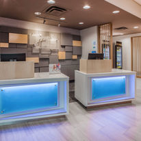 Holiday Inn Express & Suites El Paso N