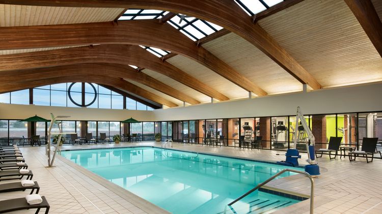 Holiday Inn Washington Dulles Airport Pool
