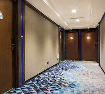 Holiday Inn Express Kaohsiung Love River Lobby