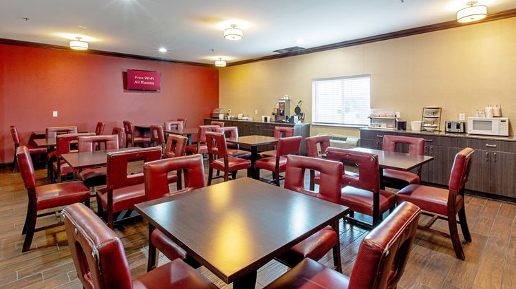 Red Roof Inn & Suites Council Bluffs Restaurant