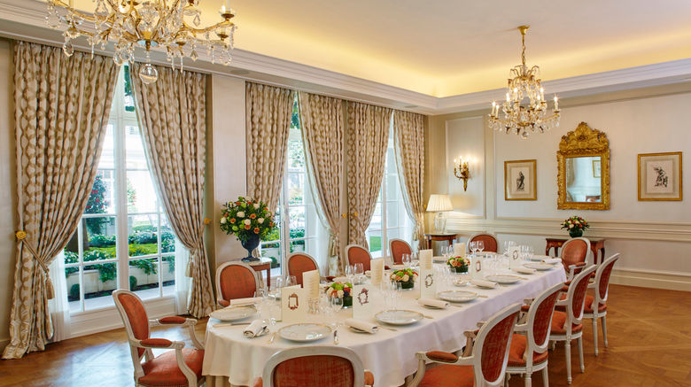 <b>Hotel Le Bristol Meeting</b>. Images powered by <a href=https://www.travelagewest.com/Hotels/Paris/