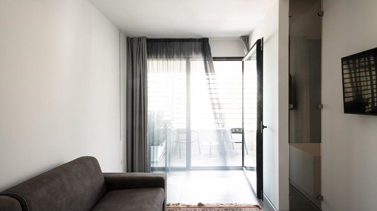 Alkamuri Posh Hotel Room