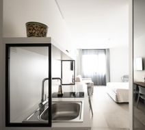Alkamuri Posh Hotel Room