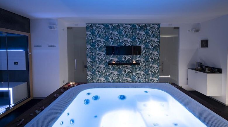 <b>Alkamuri Posh Hotel Spa</b>. Images powered by <a href="https://www.leonardoworldwide.com/" title="Leonardo Worldwide" target="_blank">Leonardo</a>.