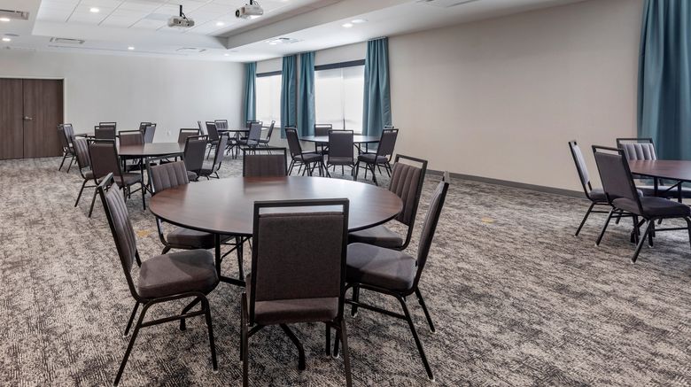 <b>Staybridge Suites Dallas-Grand Prairie Meeting</b>. Images powered by <a href="https://www.leonardoworldwide.com/" title="Leonardo Worldwide" target="_blank">Leonardo</a>.