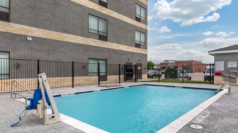 <b>Staybridge Suites Dallas-Grand Prairie Pool</b>. Images powered by <a href="https://www.leonardoworldwide.com/" title="Leonardo Worldwide" target="_blank">Leonardo</a>.